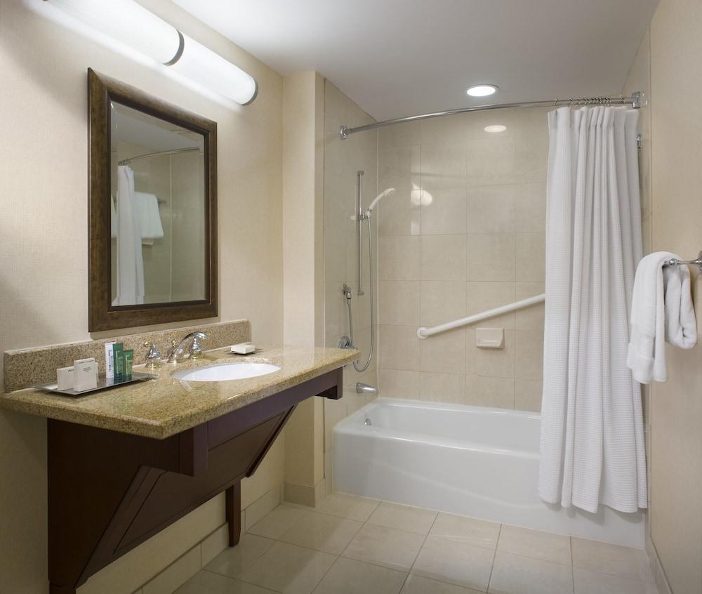 Hilton Providence Hotel Buitenkant foto