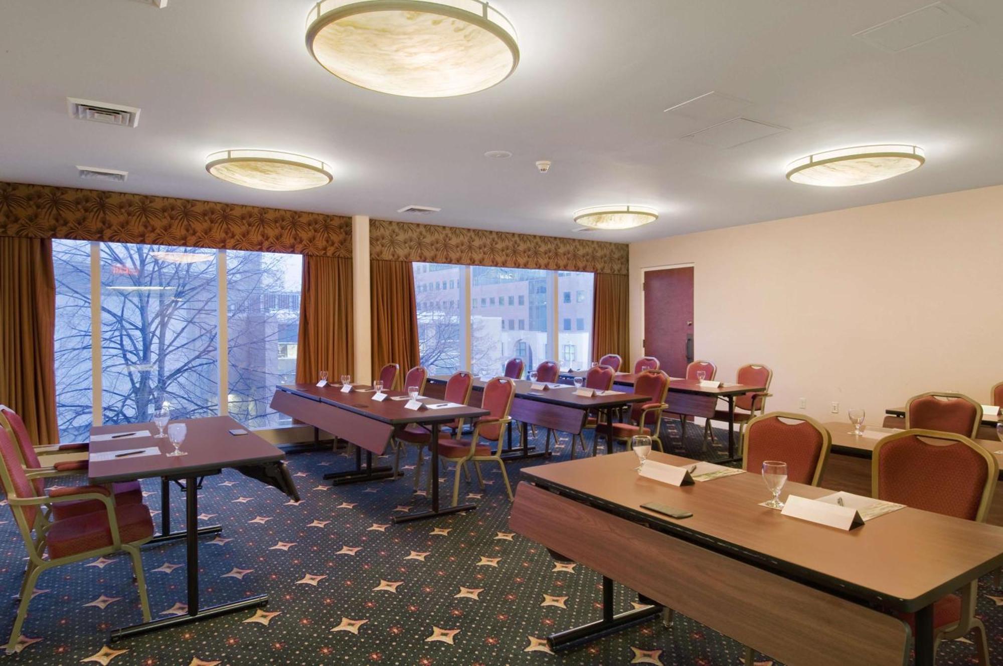 Hilton Providence Hotel Buitenkant foto