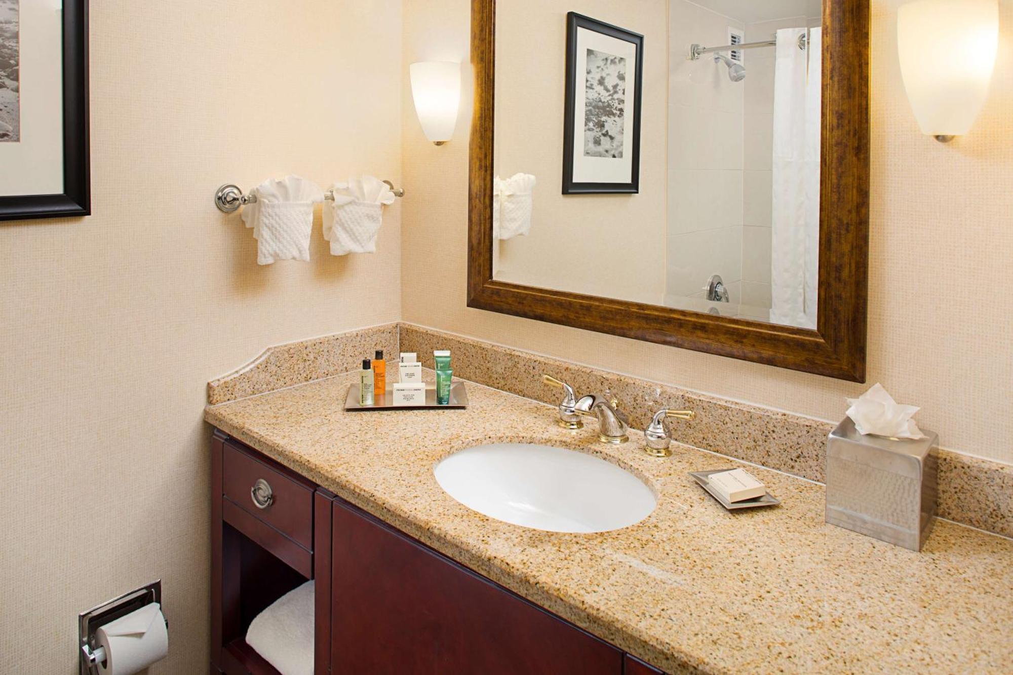 Hilton Providence Hotel Buitenkant foto