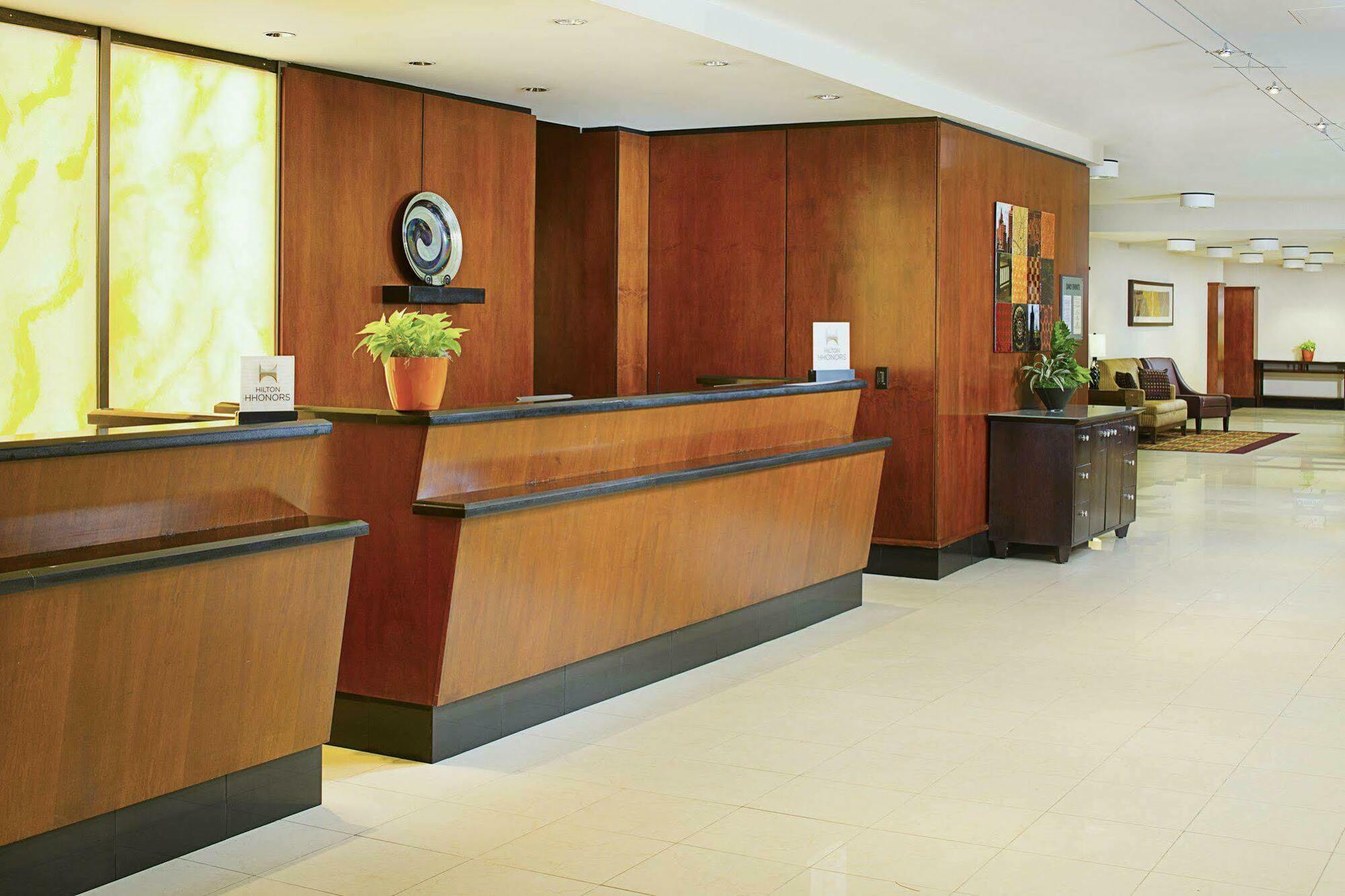 Hilton Providence Hotel Buitenkant foto